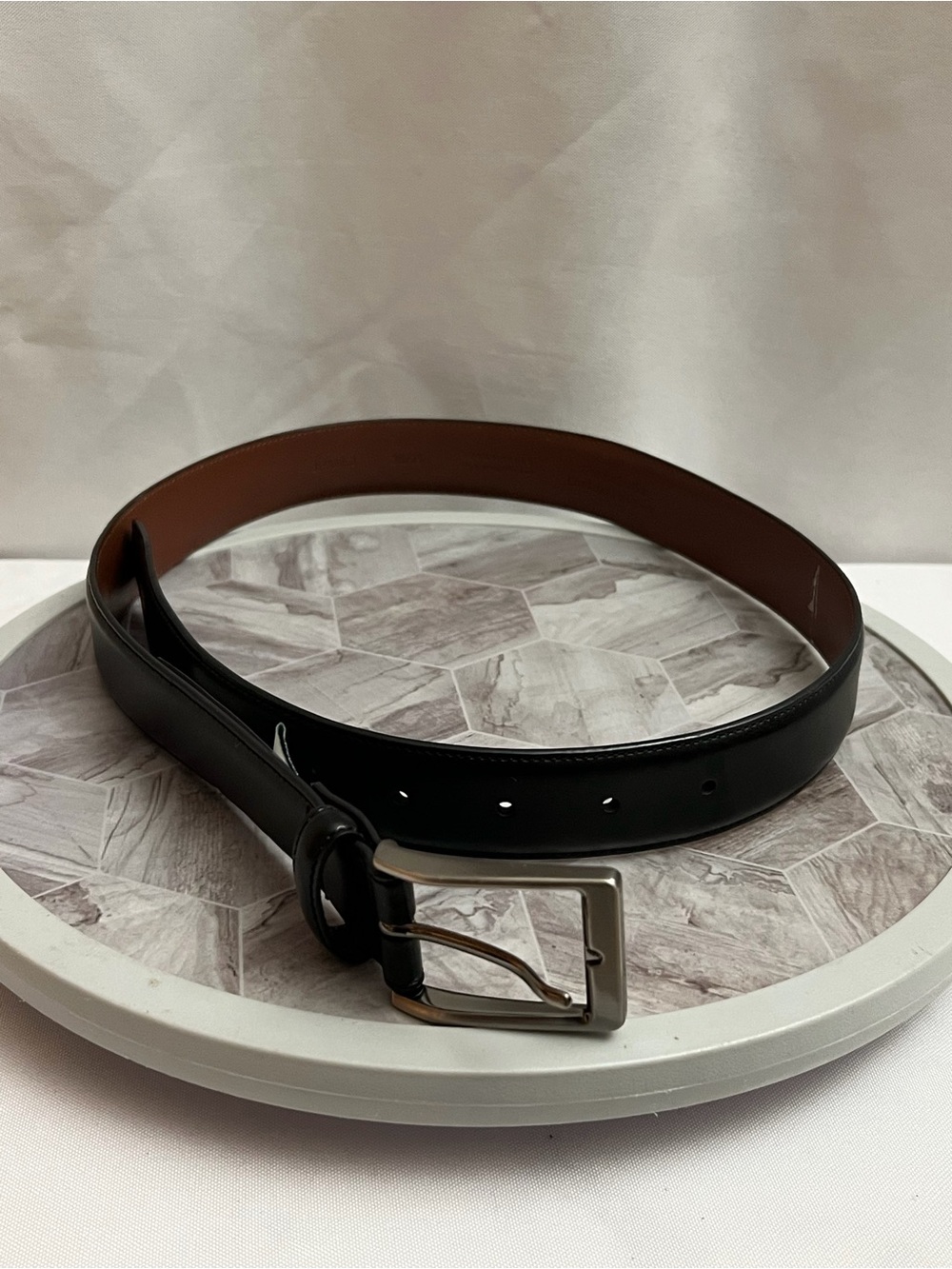 Perry Ellis Portfolio Black Genuine Leather Belt Size 30/75 NWT